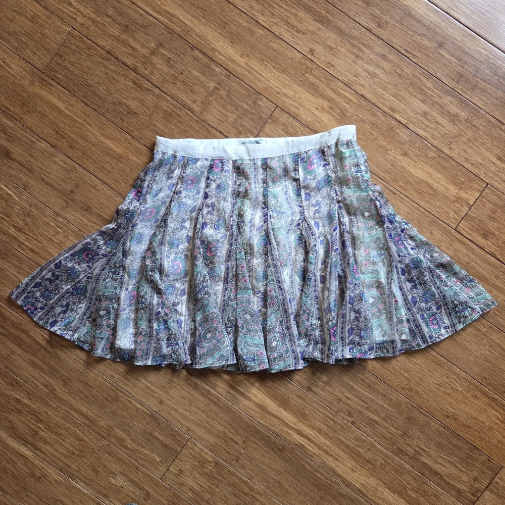 Vintage 90s American Eagle Sheer Paisley Metallic Pleated Mini Skirt Size 8